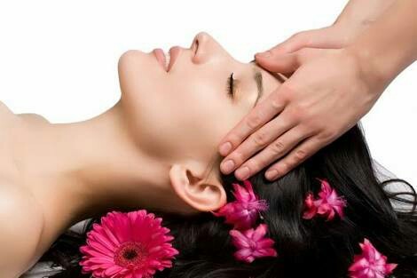 Hair oil massage